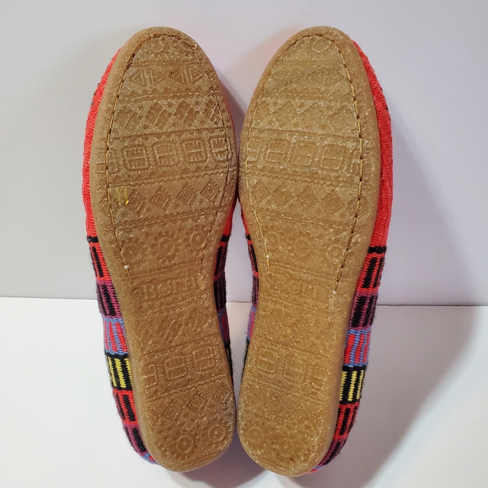 BORN Women's Giselle Red Slip On Southwestern Flat Size 7.5 - Picture 13 of 13